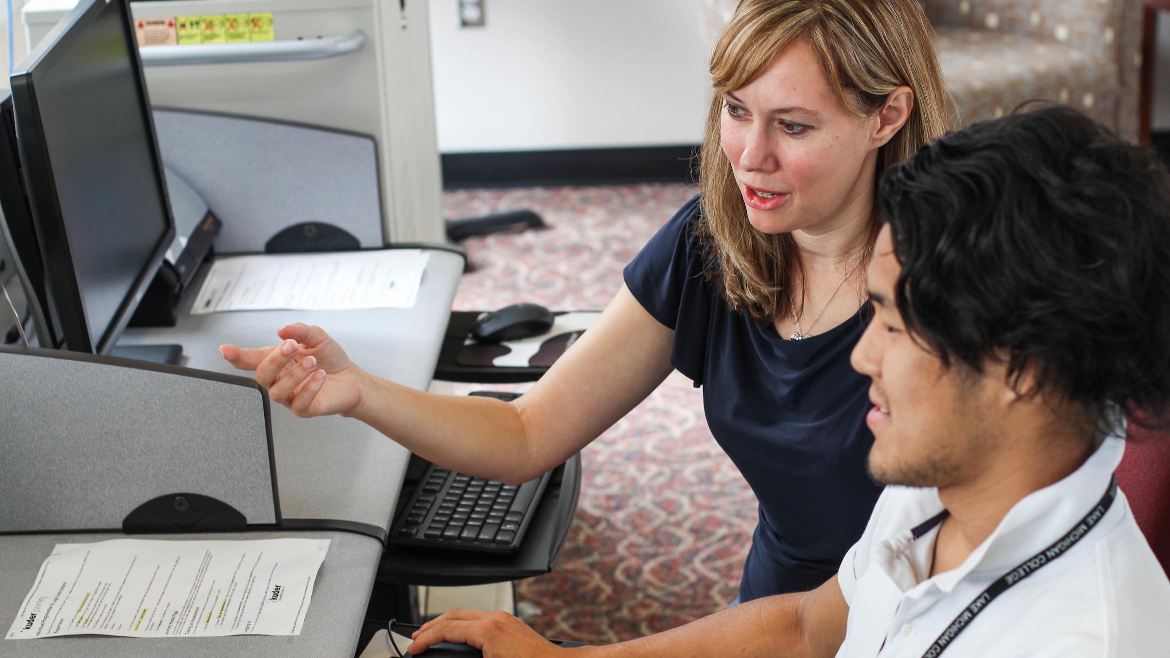 Student meeting with an advisor