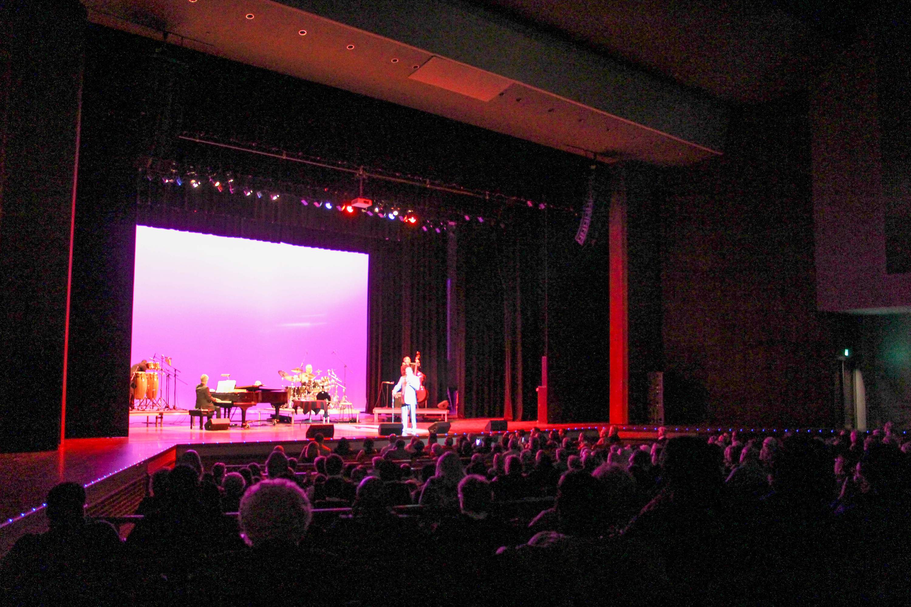 Mendel Center Mainstage Show