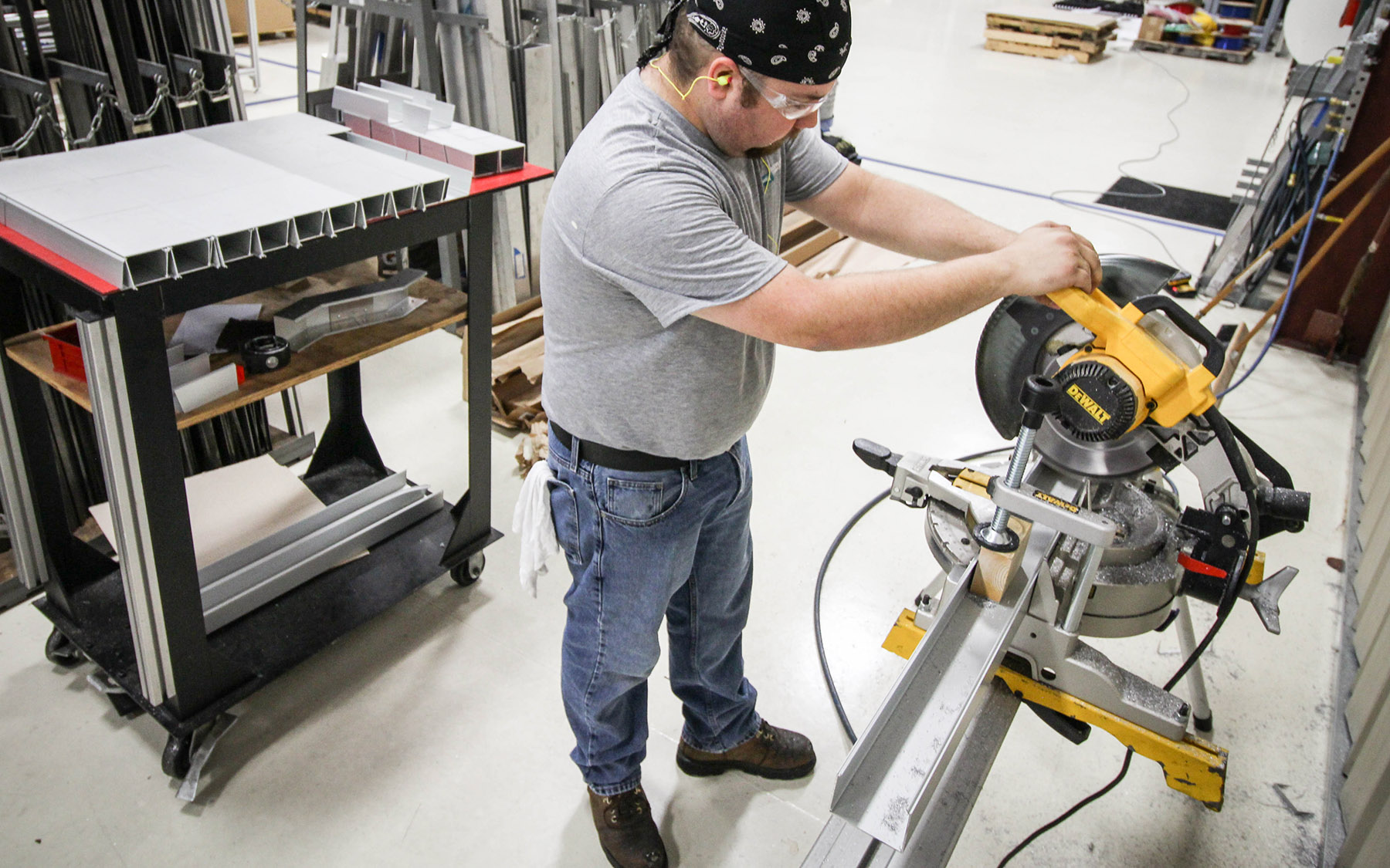 LMC alumnus working at Edgewater Automation