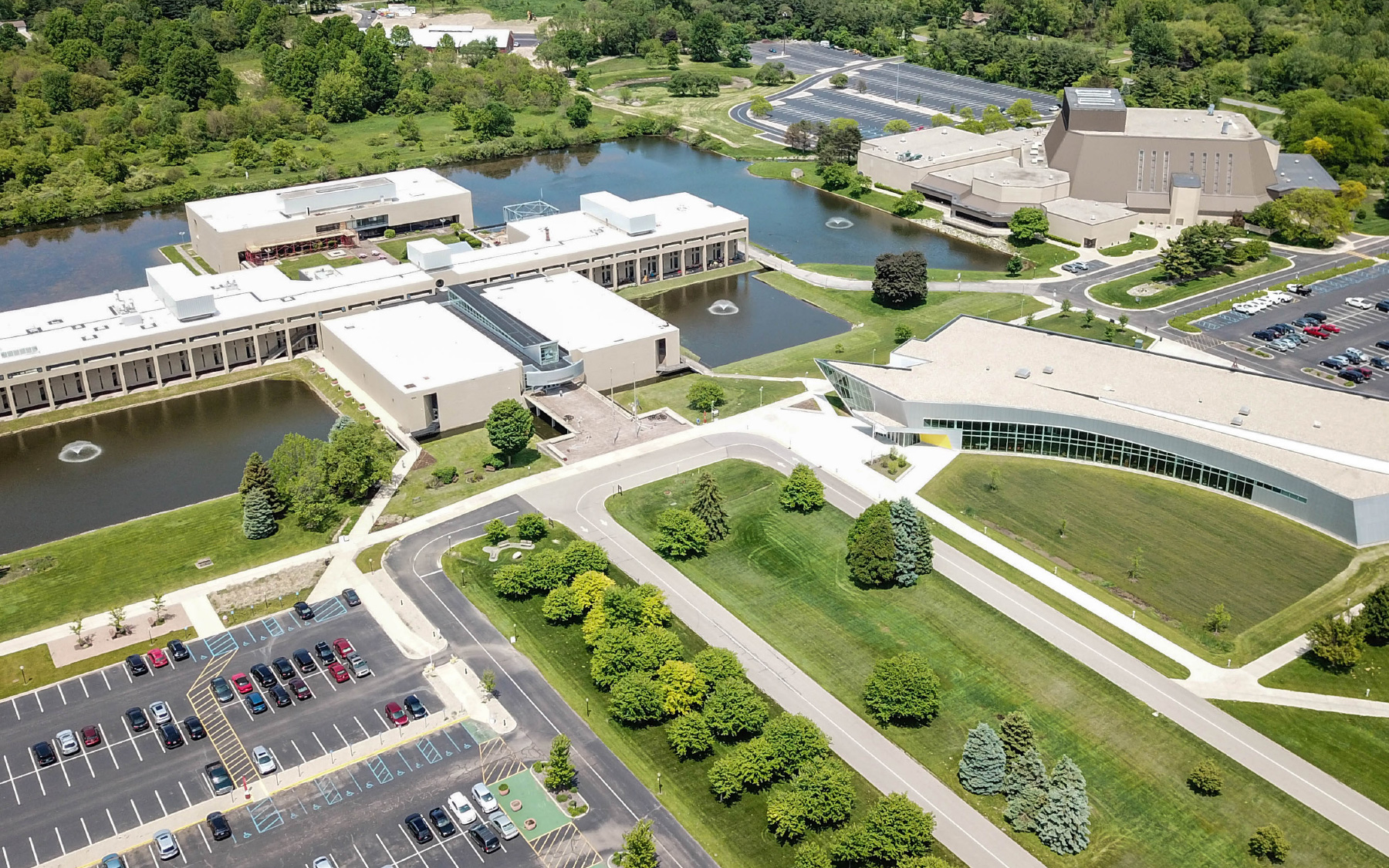 Drone photo of the front entrance of the Benton Harbor campus.