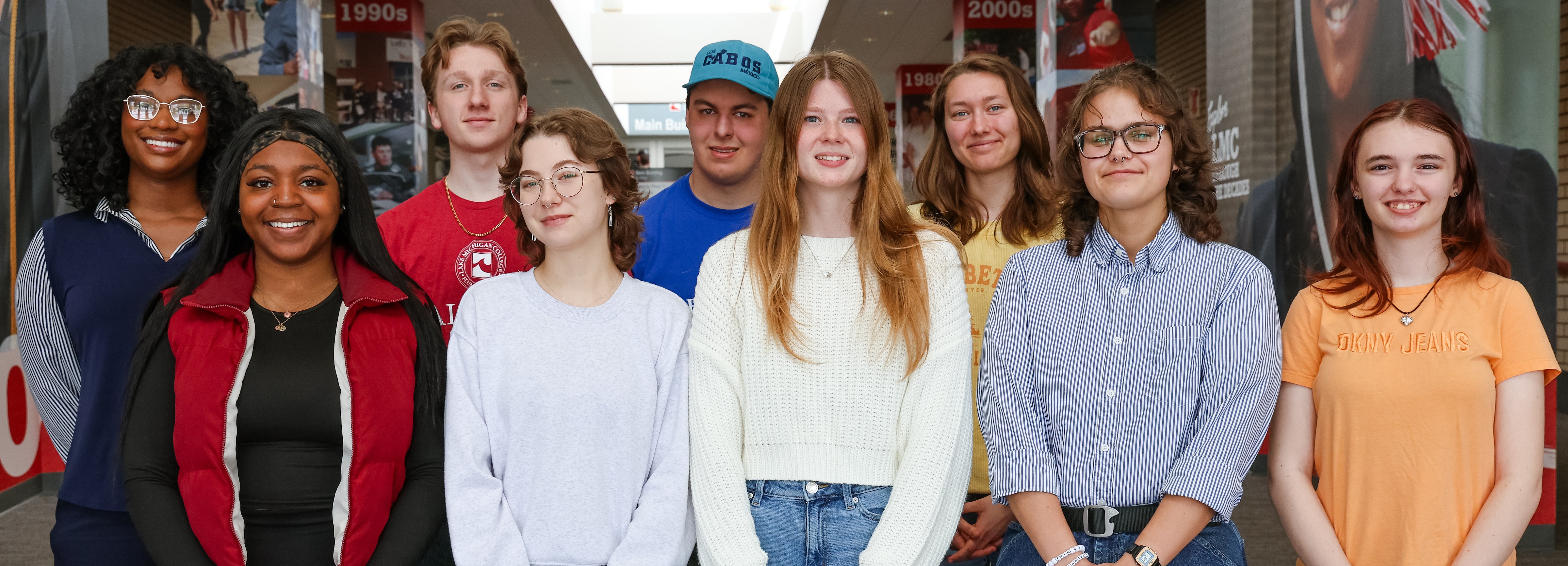 Group shot of Earn and Learn interns
