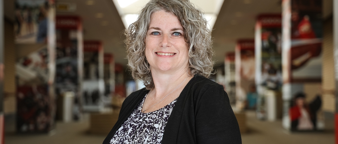 Kim Hodges headshot