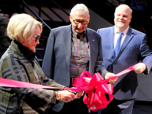 Hanson Theatre ribbon cutting